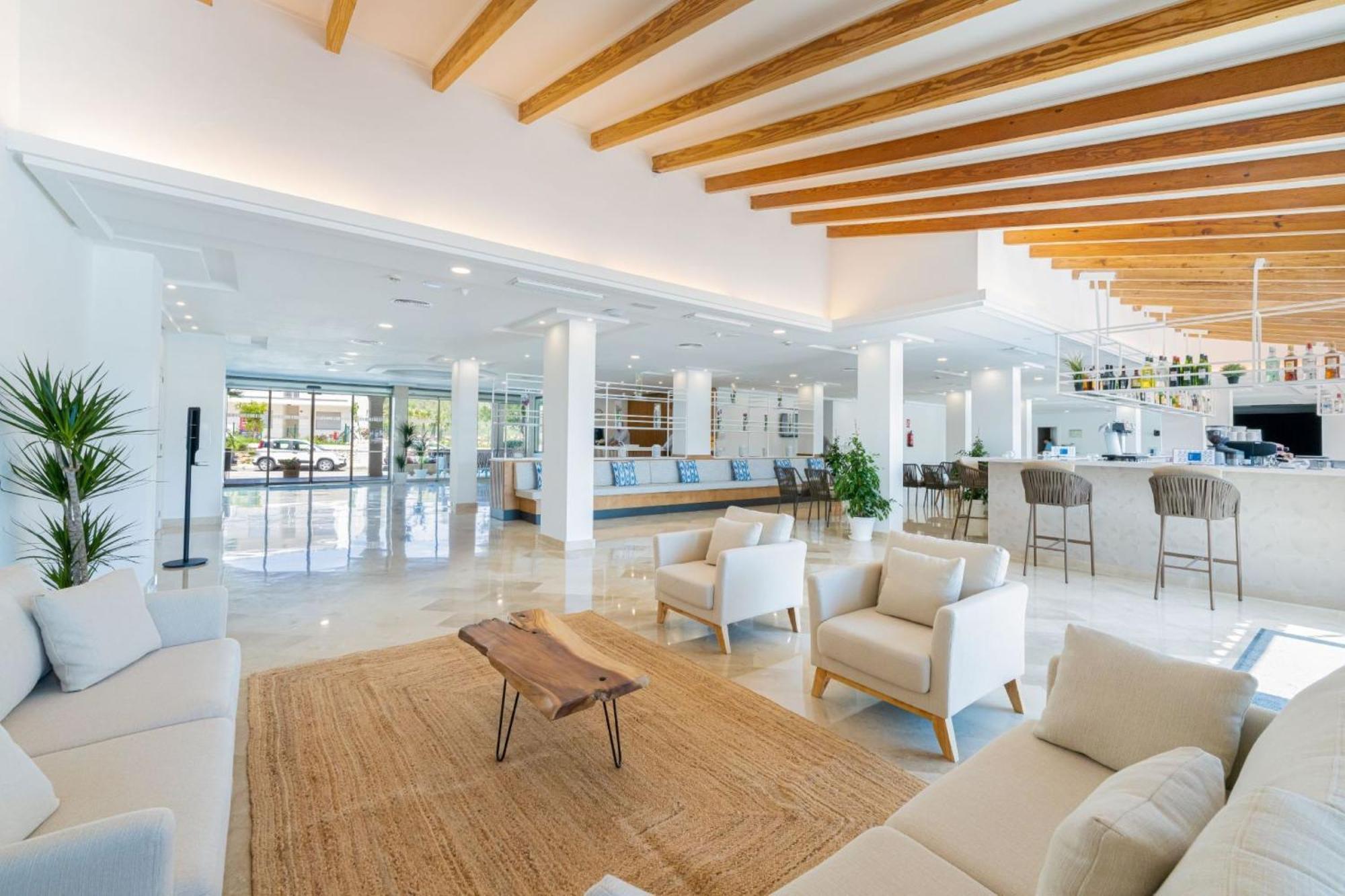 Aparthotel Ferrer Lime Isabel Cala Bona  Exterior photo