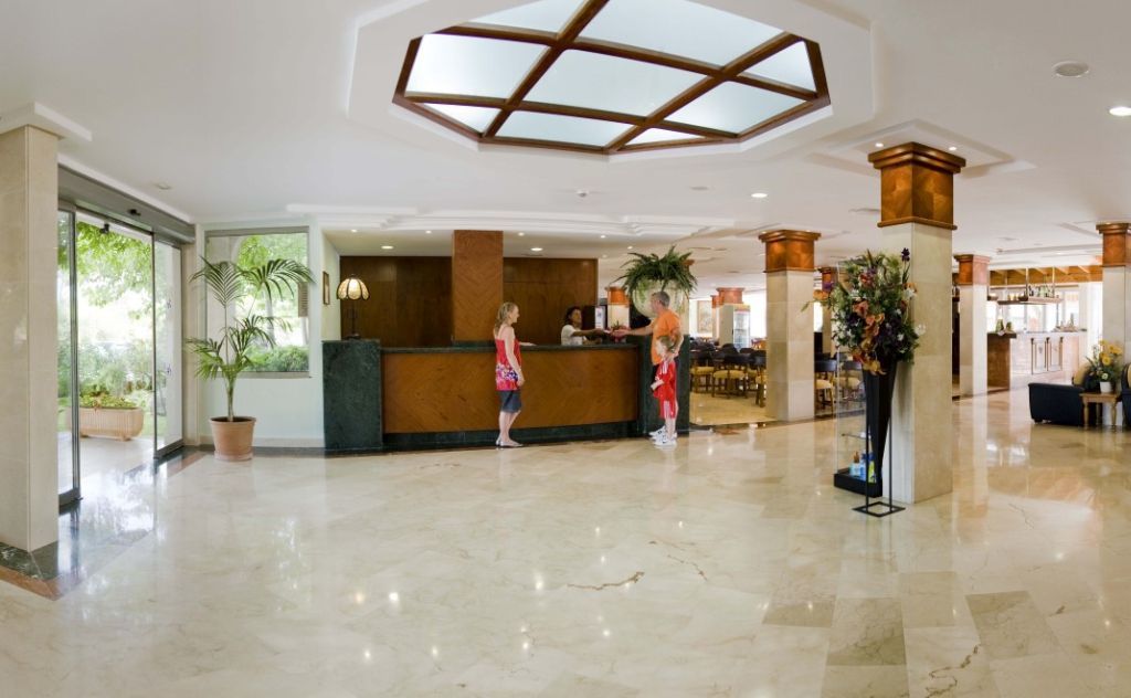 Aparthotel Ferrer Lime Isabel Cala Bona  Exterior photo